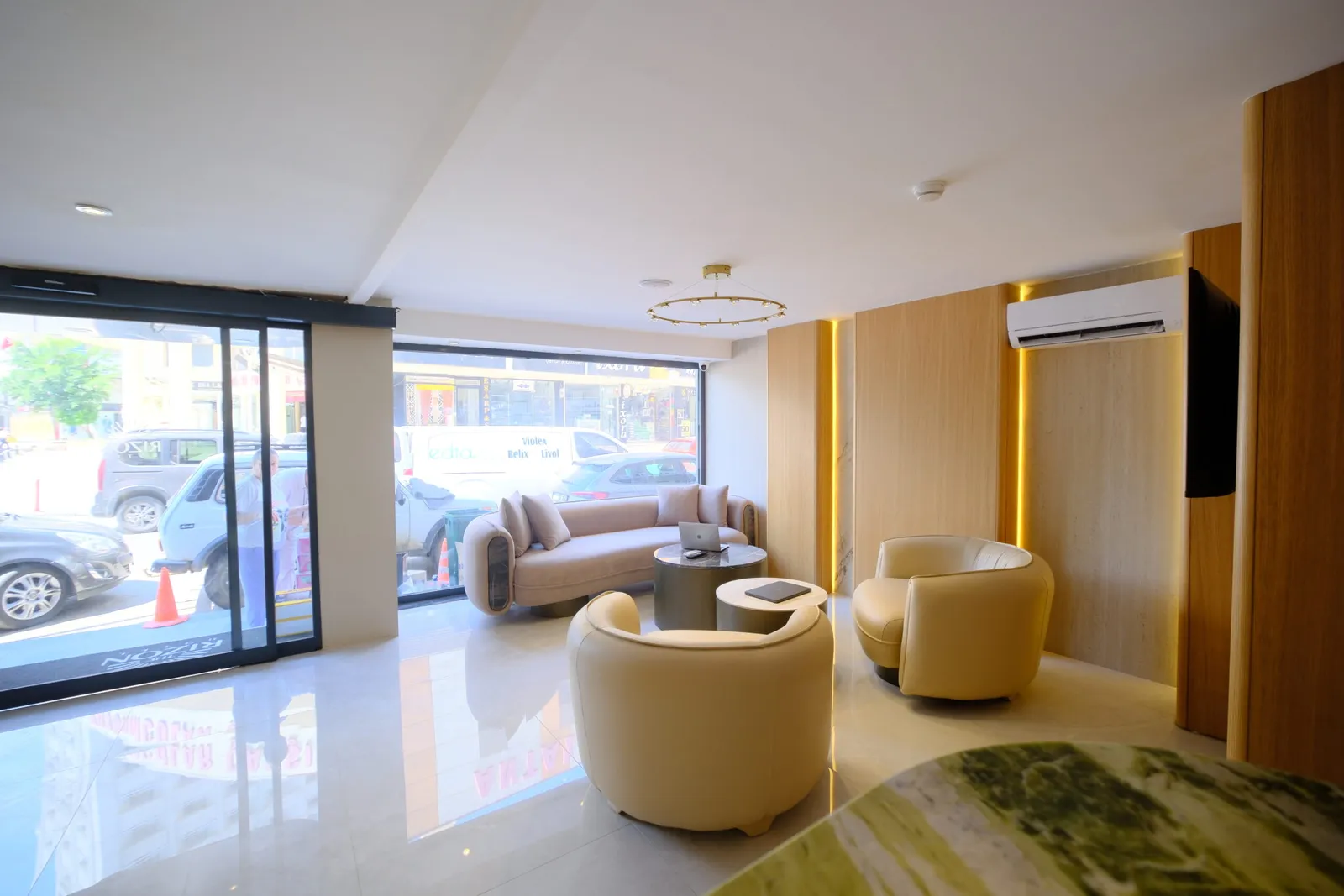 Suit oturma bölümü — The Rizon Hotel Antalya